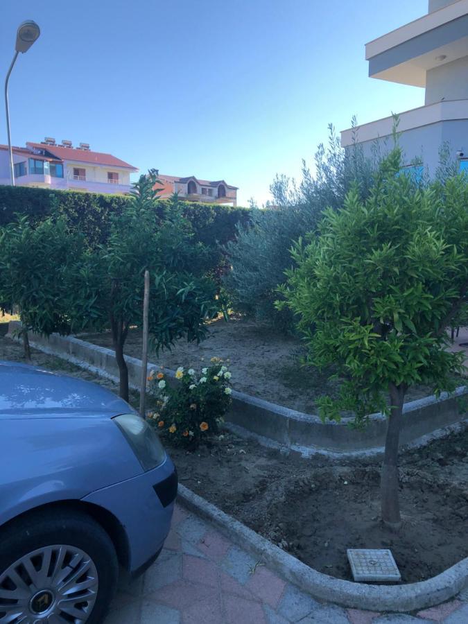 Hotel Blue Sky Golem  Exterior foto