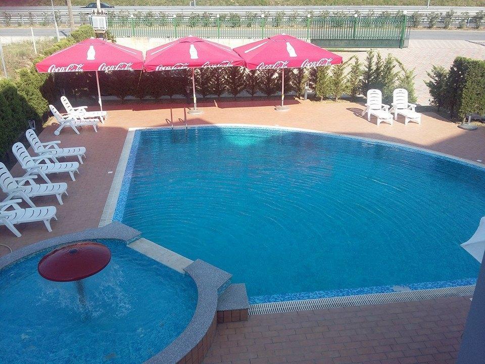 Hotel Blue Sky Golem  Exterior foto